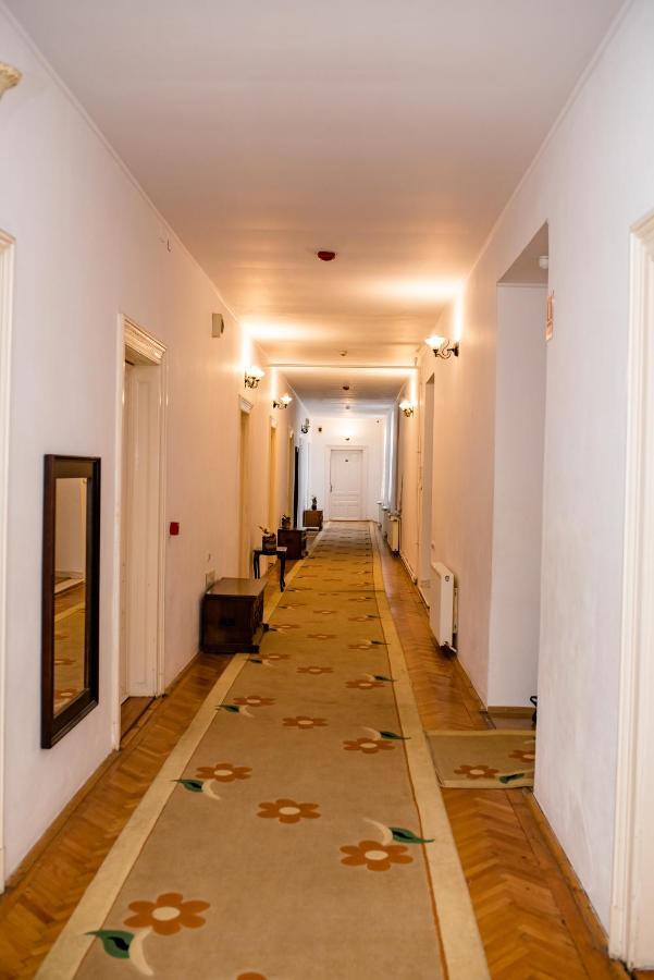 Hotel Marion Dumbraveni  Exterior photo